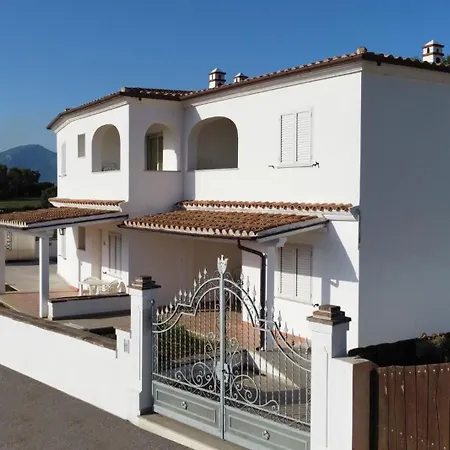 Relaxing Le Residenze Del Maria Rosaria -2 Bedroom Trillo Sleeps 5 *